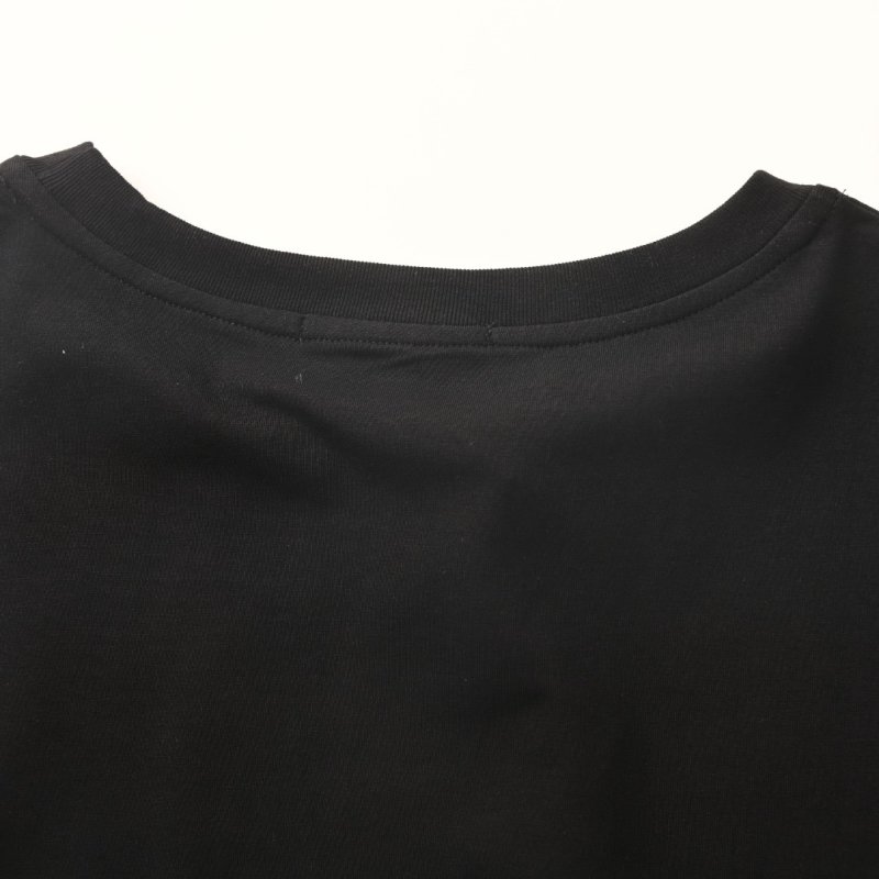 Dsquared2 Maple Leaf Graphic Black T-Shirt view