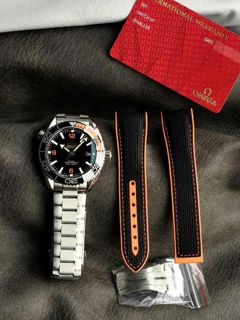 Omega Seamaster Planet Ocean Black Orange Ceramic 43.5mm
