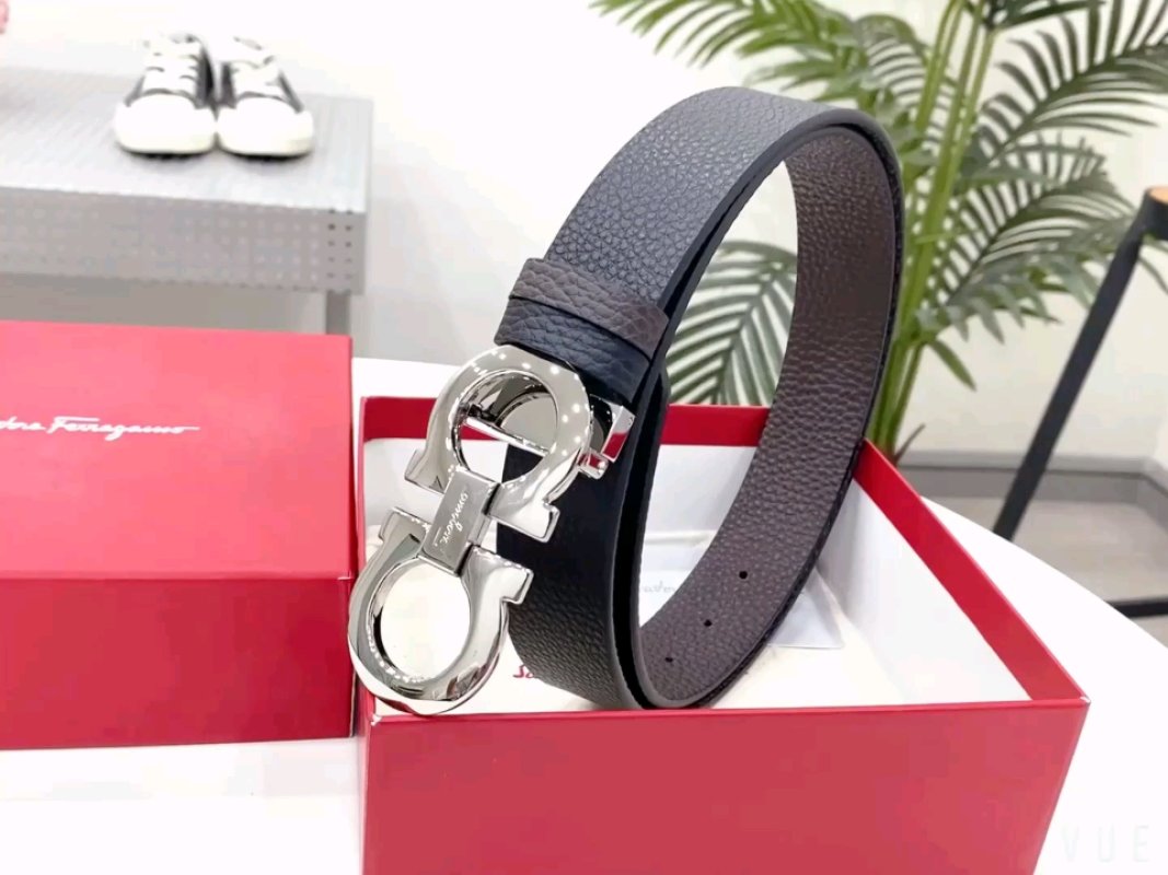 Salvatore Ferragamo Gancini Black Leather Belt