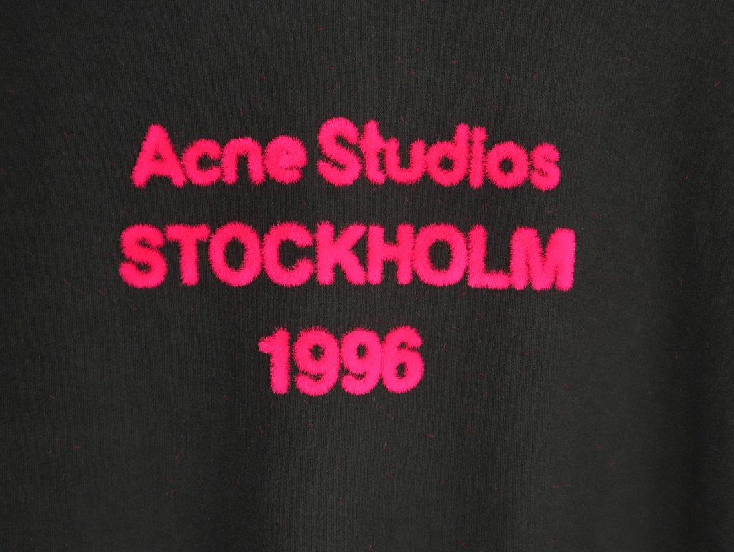 Black Cropped T-Shirt with Pink Graphic Print view