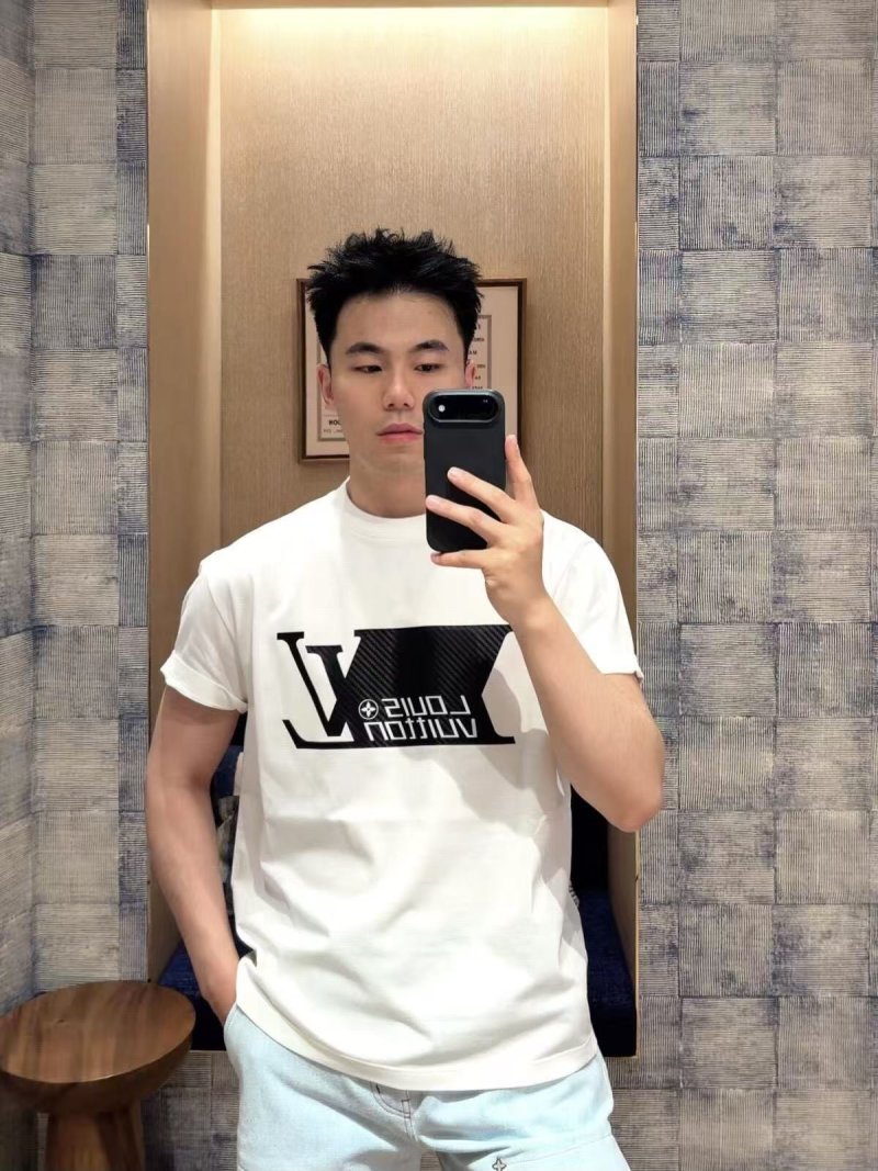 Louis Vuitton Cream Graphic Logo T-Shirt view
