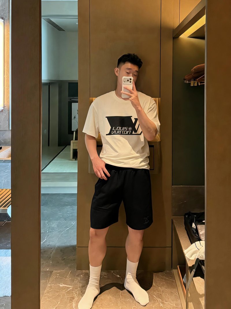 Louis Vuitton Cream Graphic Logo T-Shirt view