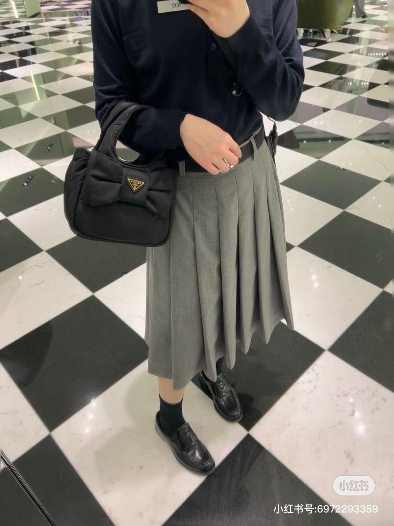 Prada Black Nylon Bow Shoulder Bag view