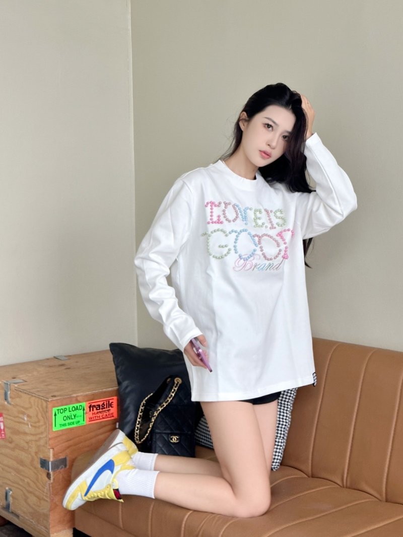 White Oversized Long Sleeve Graphic T-Shirt - Colorful Brand Print view
