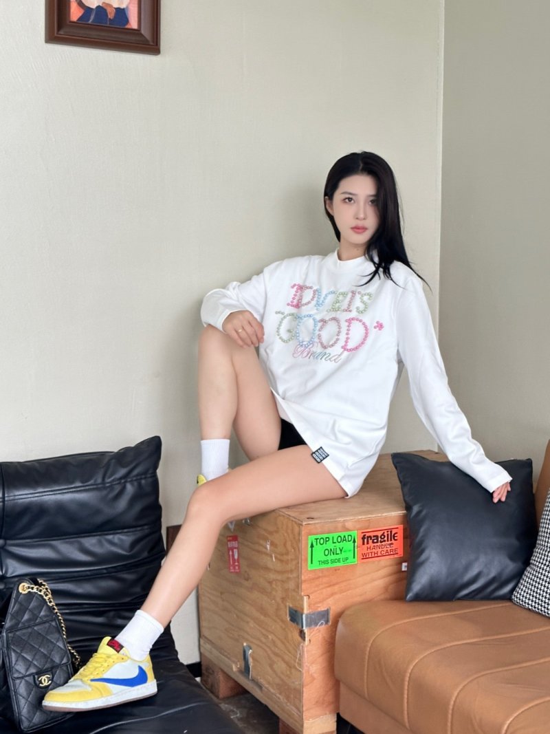 White Oversized Long Sleeve Graphic T-Shirt - Colorful Brand Print view