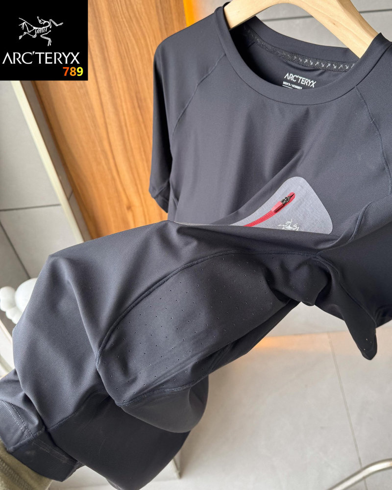 Arc'teryx Quick-Dry Short Sleeve T-Shirt Slate Grey view