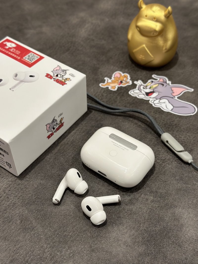 Tom & Jerry AirPods Pro 2 Replica Wireless Earbuds - White view