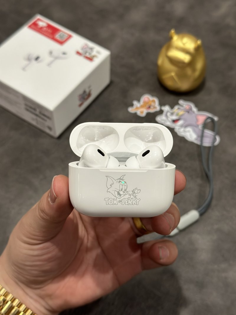 Tom & Jerry AirPods Pro 2 Replica Wireless Earbuds - White view
