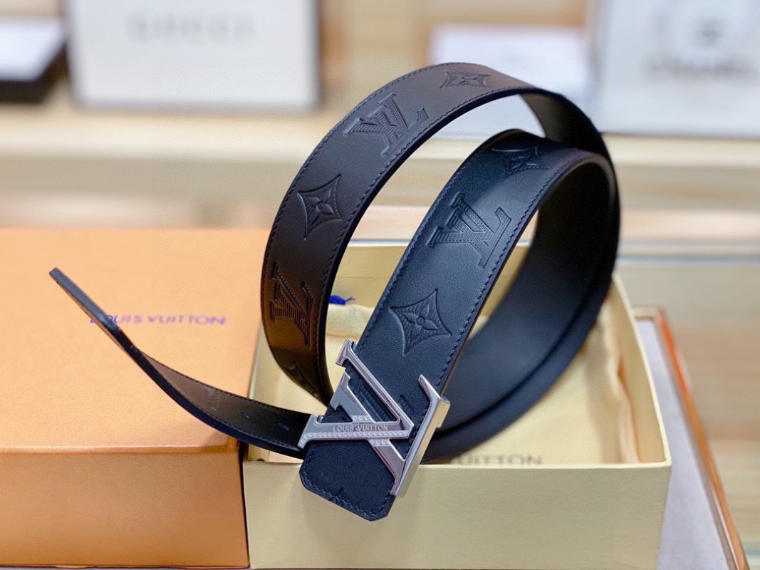 Louis Vuitton Monogram Navy Leather Belt with Gancio Buckle