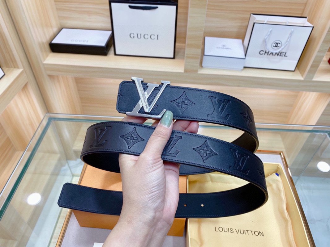 Louis Vuitton Monogram Navy Leather Belt with Gancio Buckle view