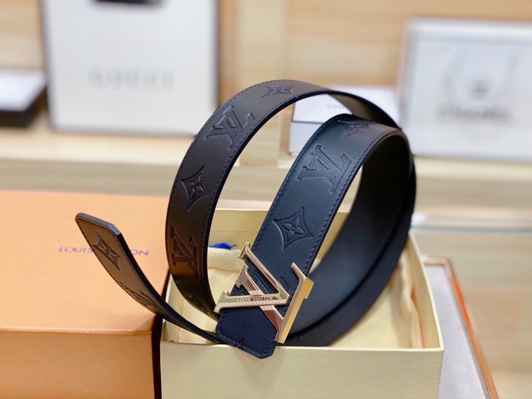 Louis Vuitton Monogram Navy Leather Belt with Gancio Buckle view