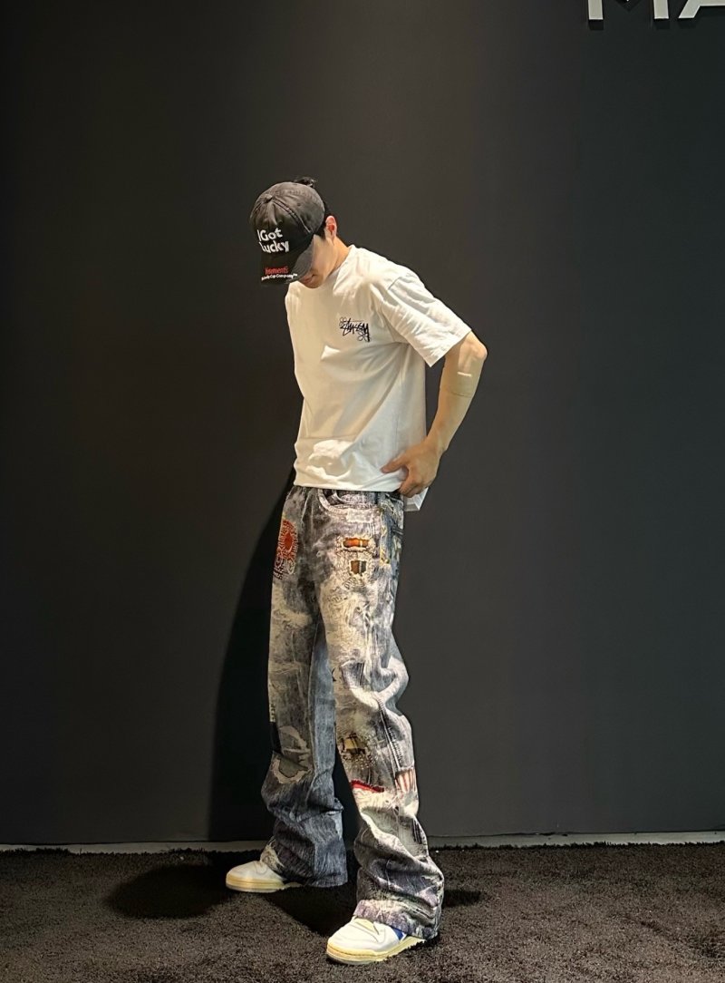 Stüssy Logo Short Sleeve T-Shirt Cream