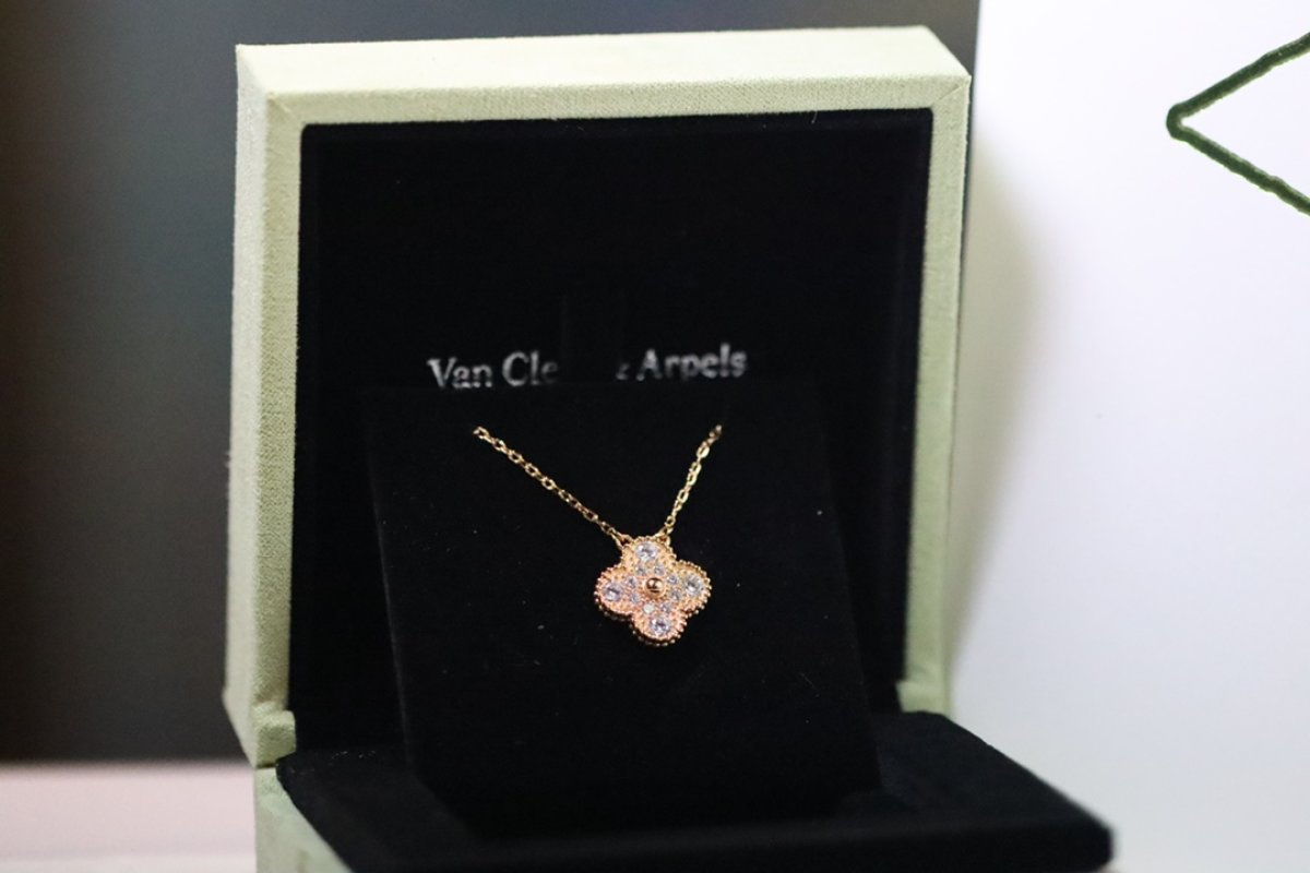Van Cleef & Arpels Rose Gold Pave Four Leaf Clover Necklace