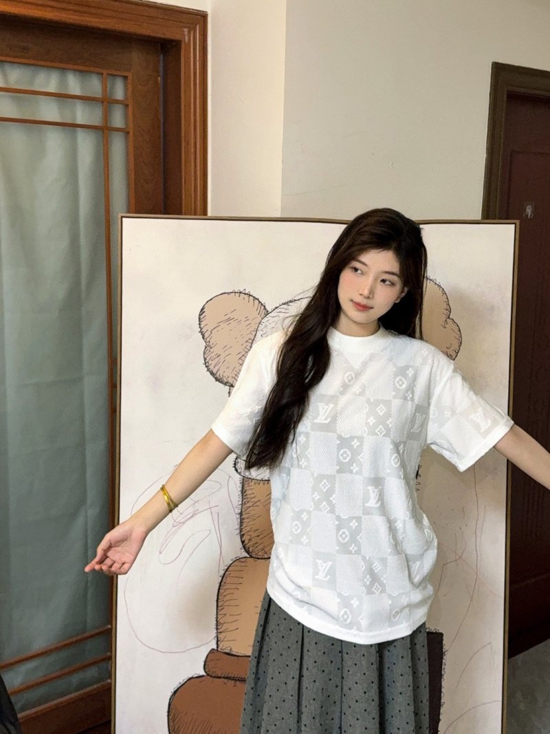 Louis Vuitton Monogram White Short Sleeve T-Shirt view