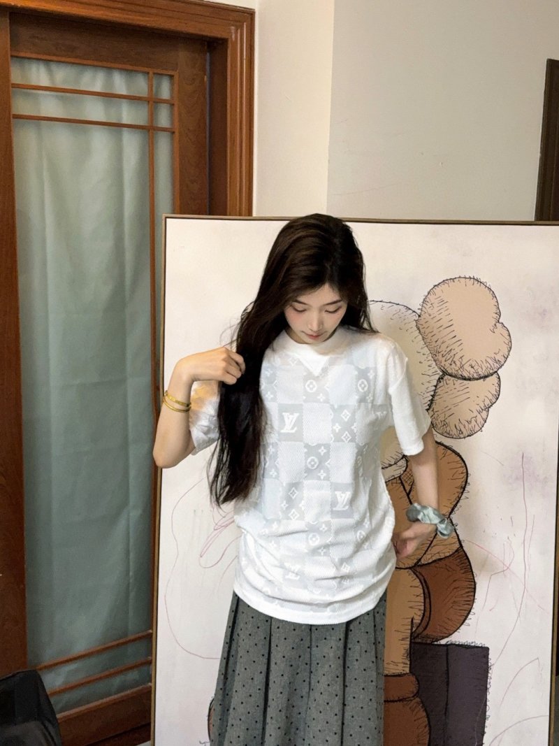 Louis Vuitton Monogram White Short Sleeve T-Shirt view