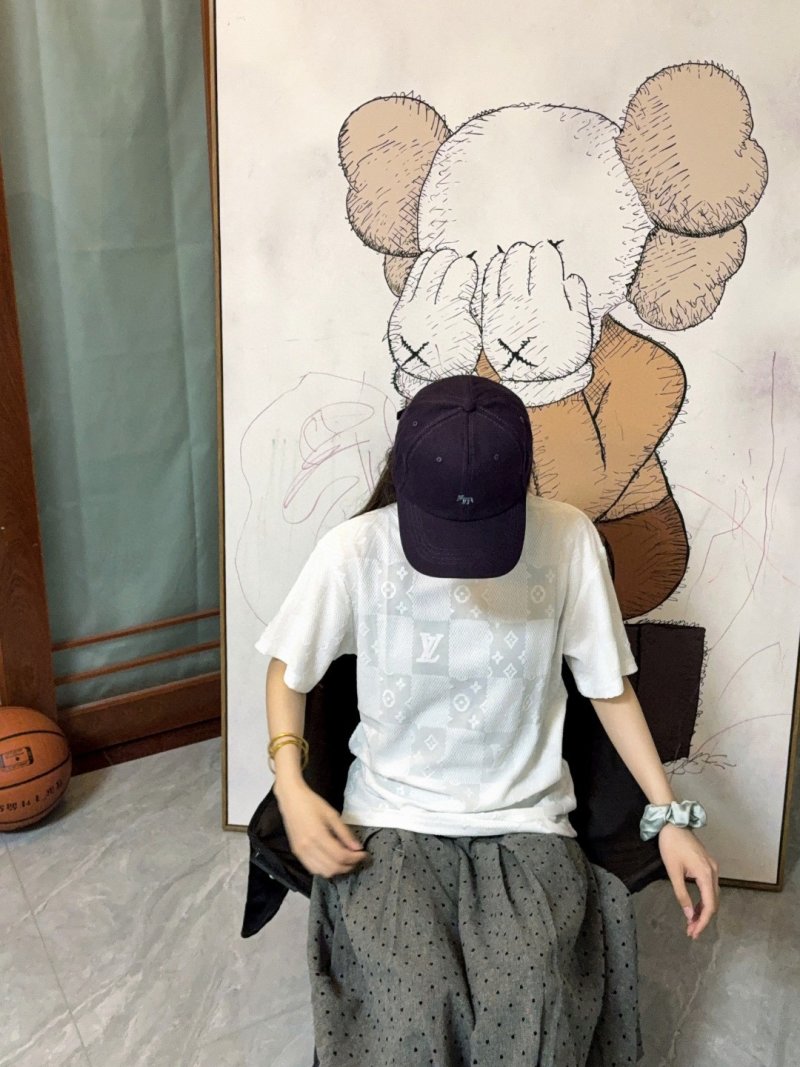Louis Vuitton Monogram White Short Sleeve T-Shirt view