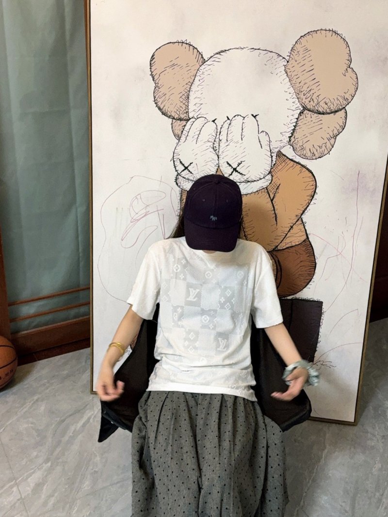 Louis Vuitton Monogram White Short Sleeve T-Shirt view