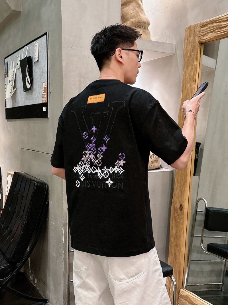 Louis Vuitton Black Monogram Chain Print T-Shirt