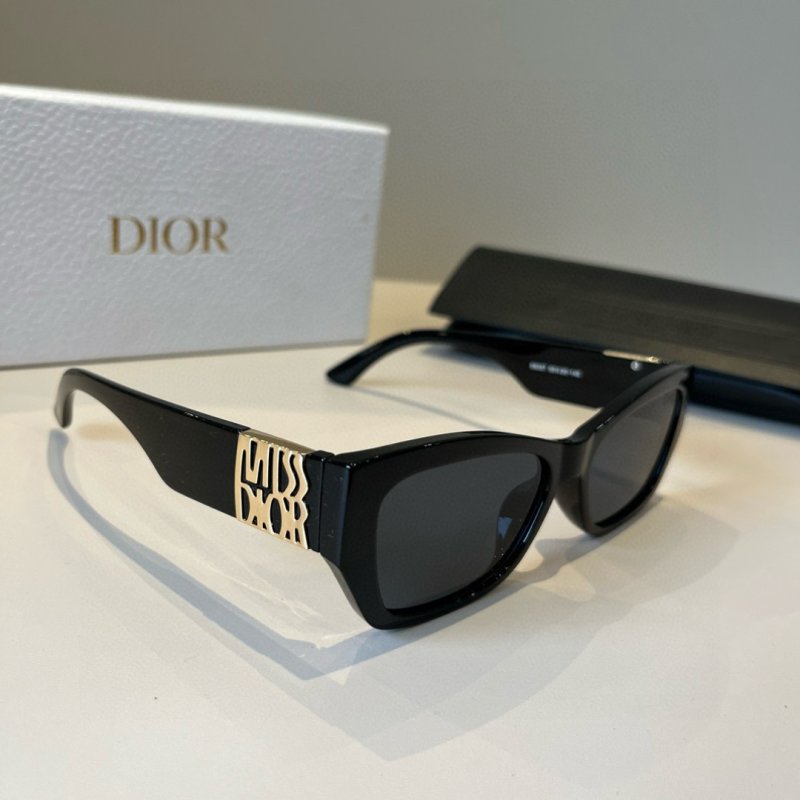 Dior Miss D.I.O.R Black Rectangular Sunglasses