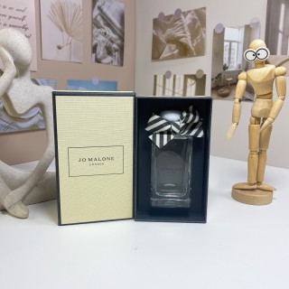 Jo Malone Green Almond & Redcurrant Eau de Cologne 100ml view 2