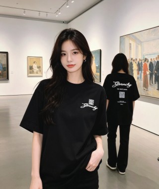 Givenchy Black Logo Short Sleeve T-Shirt
