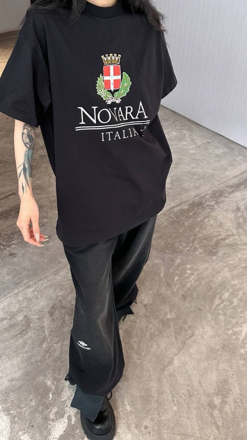 Novara Italia Crest Black Short Sleeve T-Shirt