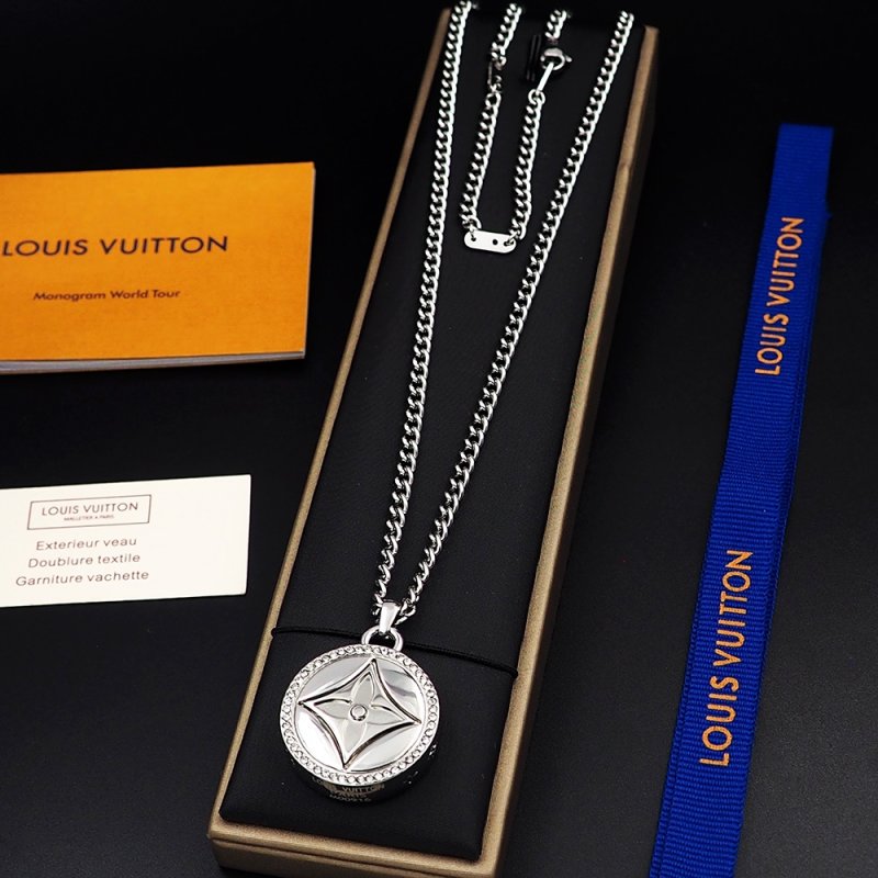 Louis Vuitton Twisted Flower Silver Pendant Necklace view