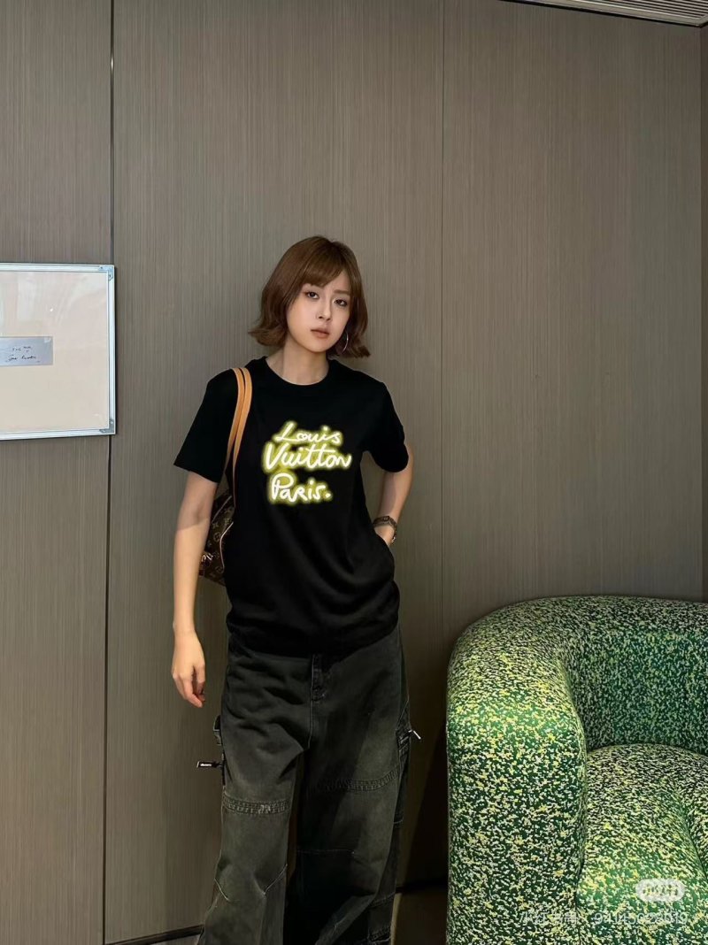 Black Graphic Print Short Sleeve T-Shirt view