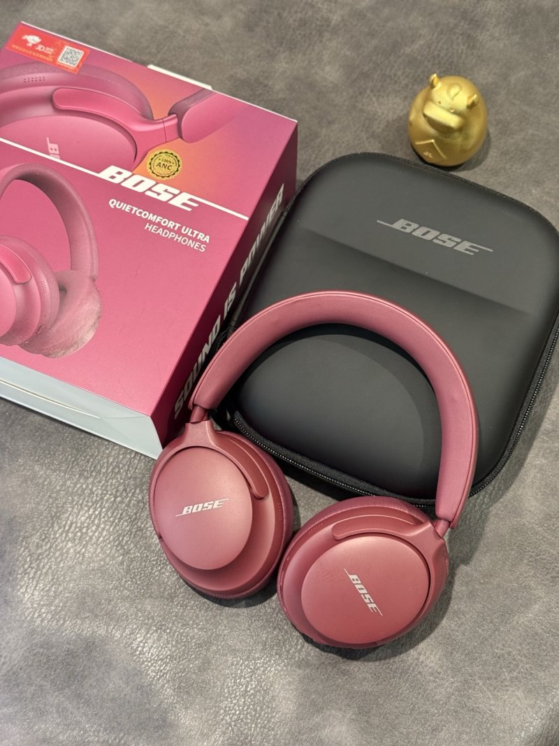 Bose QuietComfort Ultra Headphones – Rose Pink view