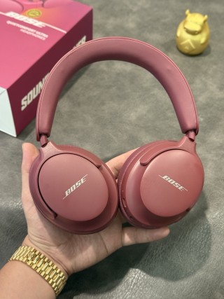 Bose QuietComfort Ultra Headphones – Rose Pink view 4