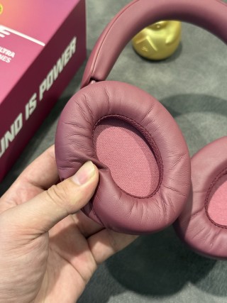 Bose QuietComfort Ultra Headphones – Rose Pink view 8