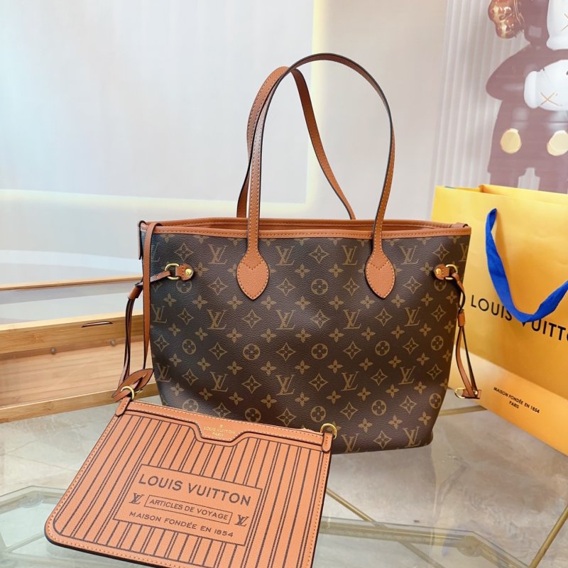 Louis Vuitton Neverfull Monogram Tote Bag