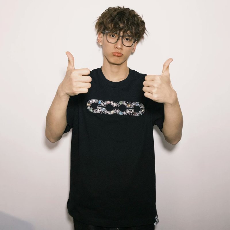 Black Gem-Encrusted Chain Logo Short Sleeve T-Shirt view
