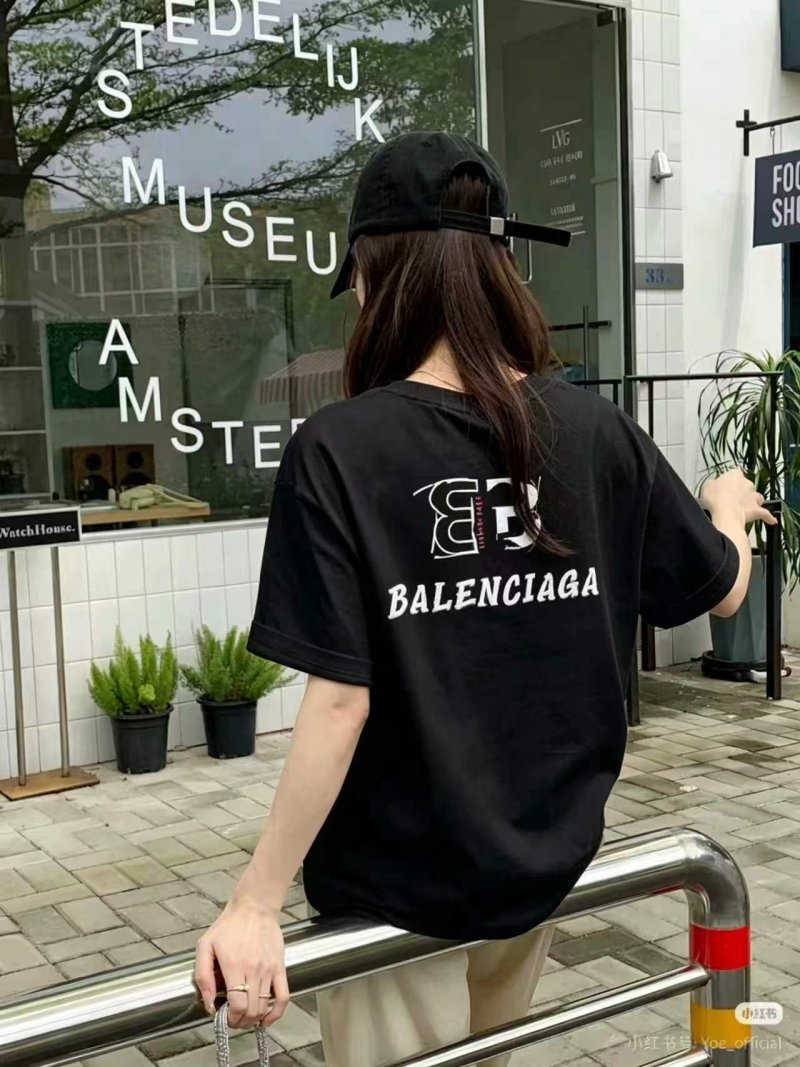 Black Logo Graphic Short Sleeve T-Shirt view