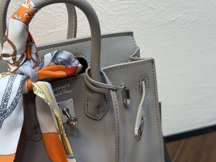 Hermès Birkin 20cm Grey Taurillon Leather Inspired Bag view 4