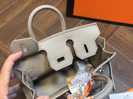 Hermès Birkin 20cm Grey Taurillon Leather Inspired Bag view 9