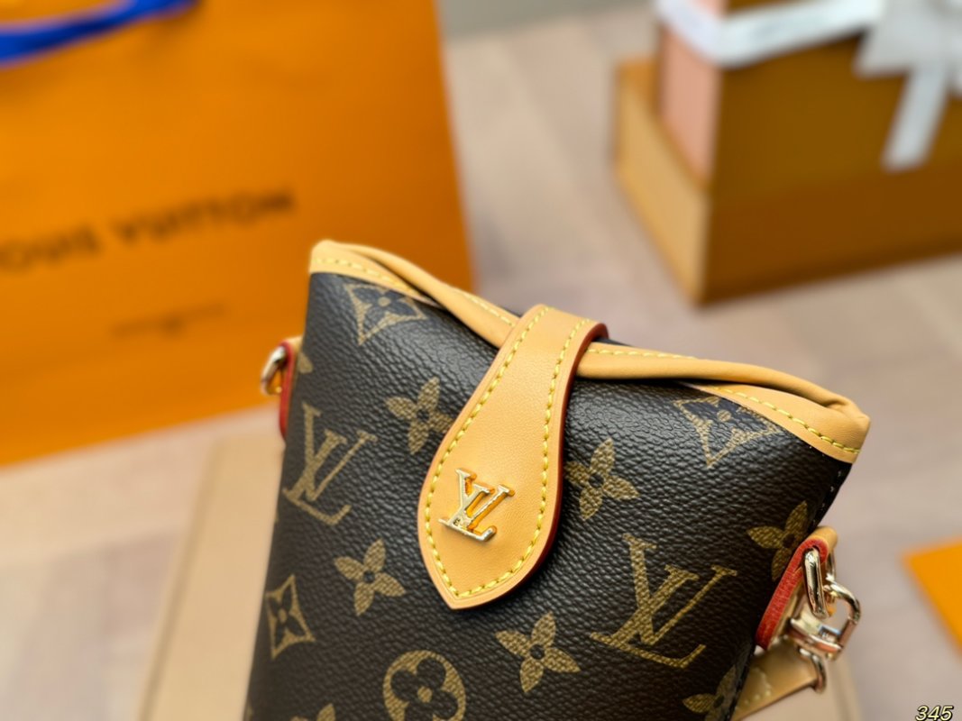 Louis Vuitton Monogram Canvas Phone Pouch Crossbody Bag view