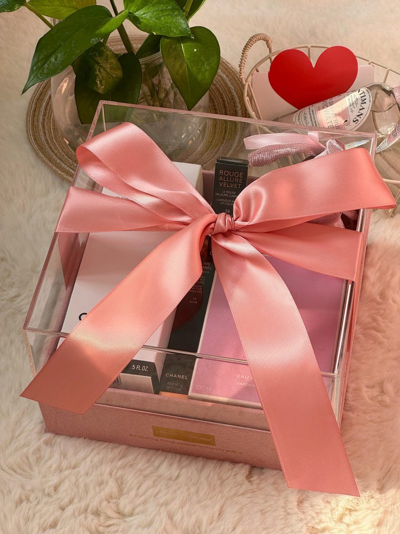 Chanel Pink Encounter Acrylic Butterfly Gift Set
