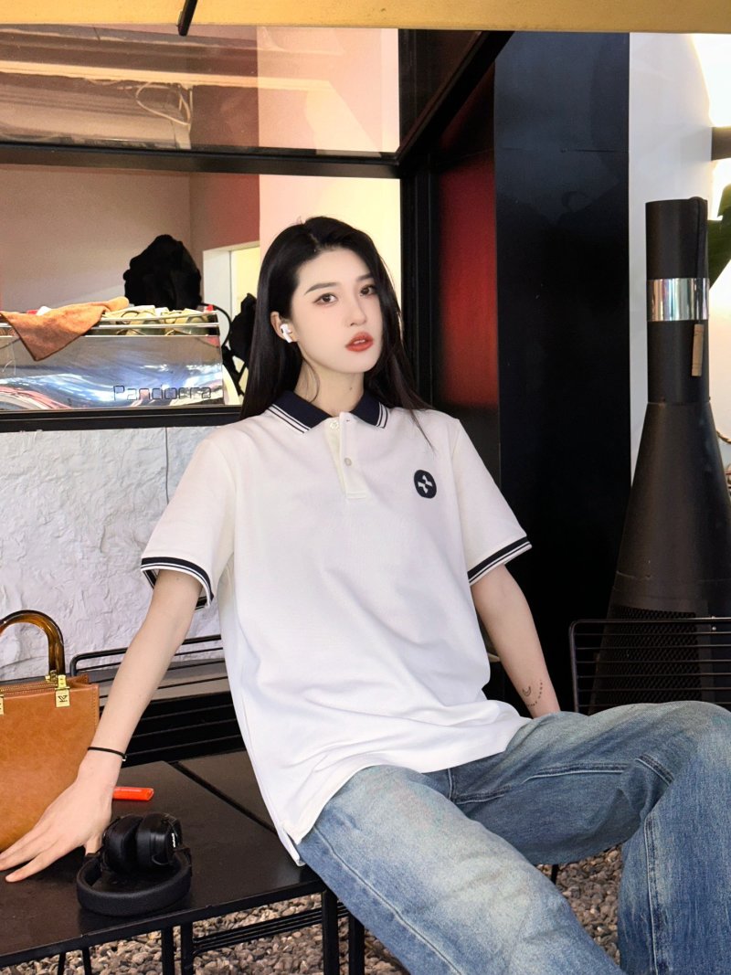 Gucci Chest Emblem Polo Shirt - Cream/Navy view