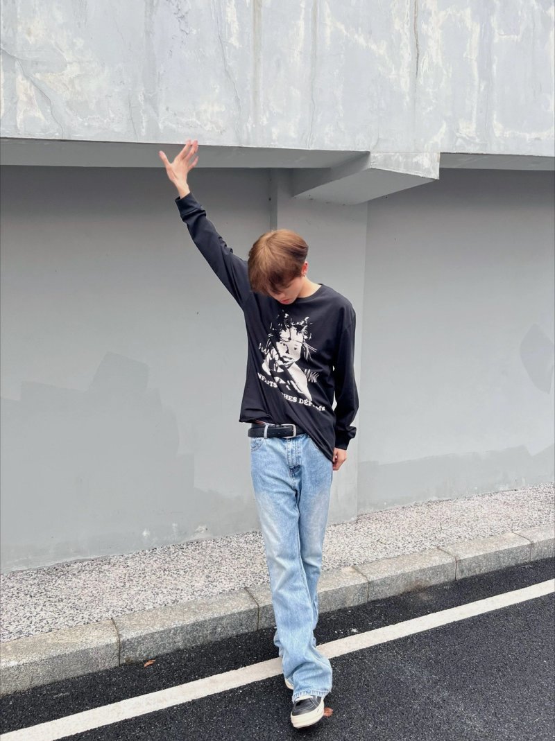 Riches Déprimes Black Graphic Longsleeve T-Shirt view