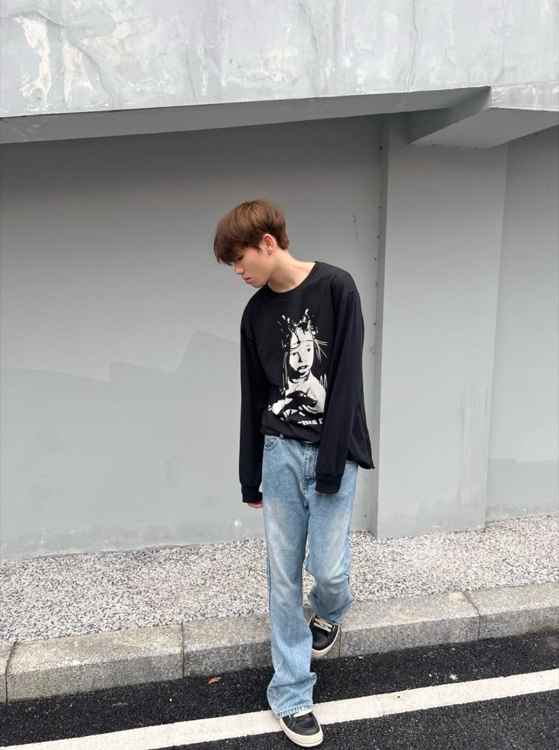 Riches Déprimes Black Graphic Longsleeve T-Shirt view