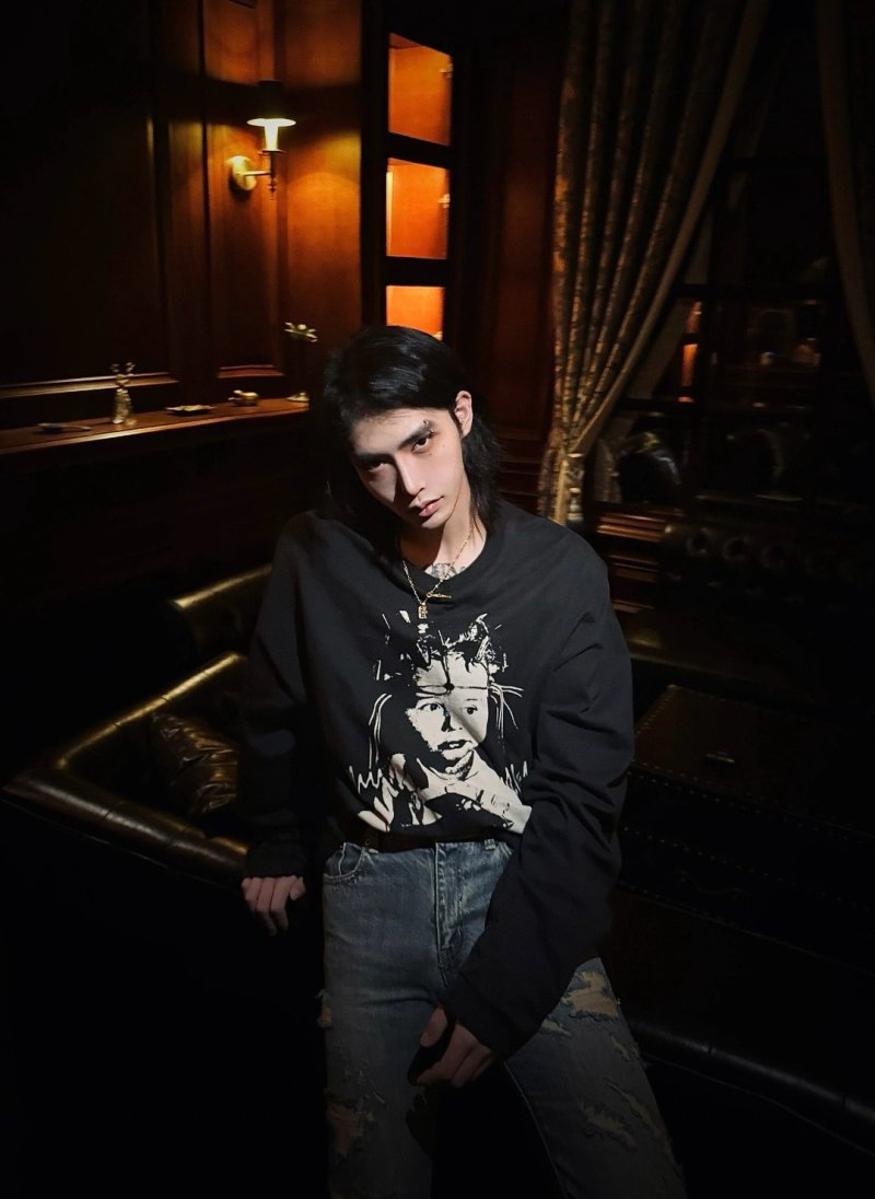 Riches Déprimes Black Graphic Longsleeve T-Shirt view