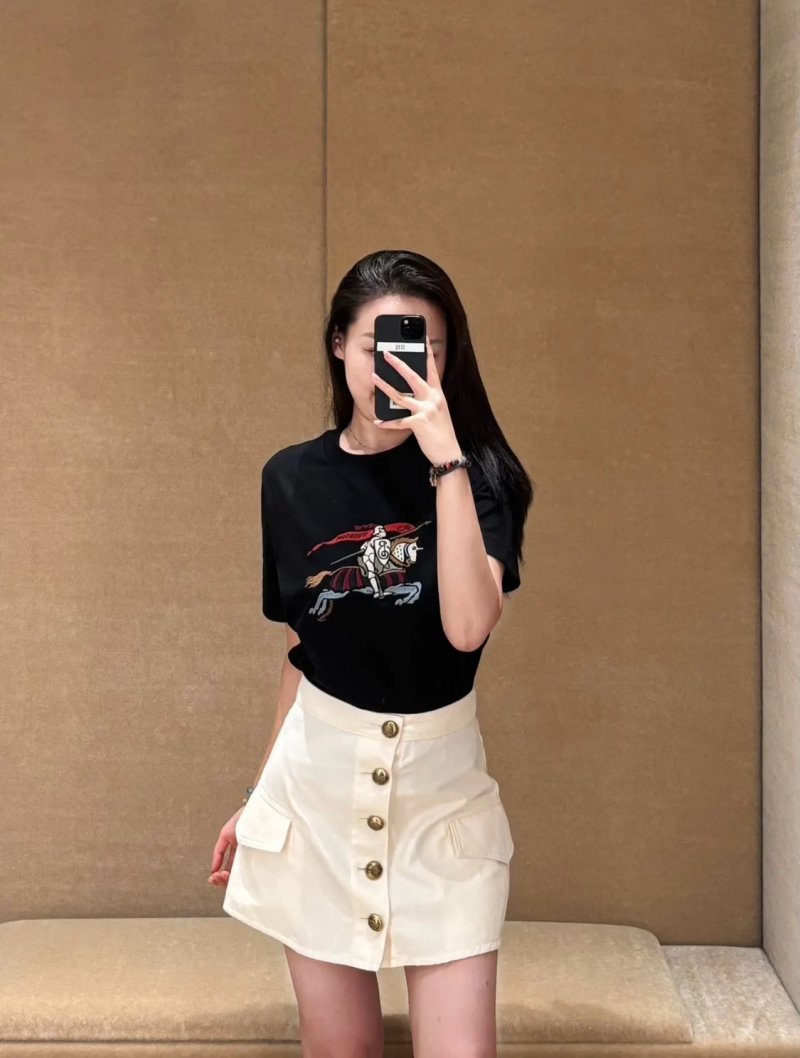 Burberry Black Equestrian Knight Graphic T-Shirt view