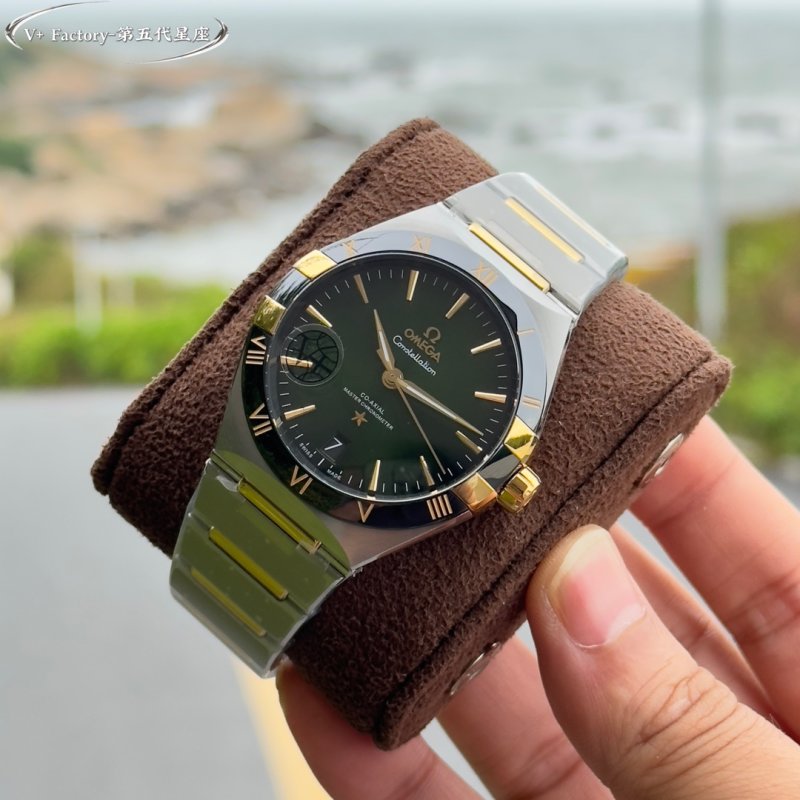 Omega Constellation 41mm Two-Tone Green Dial Watch view