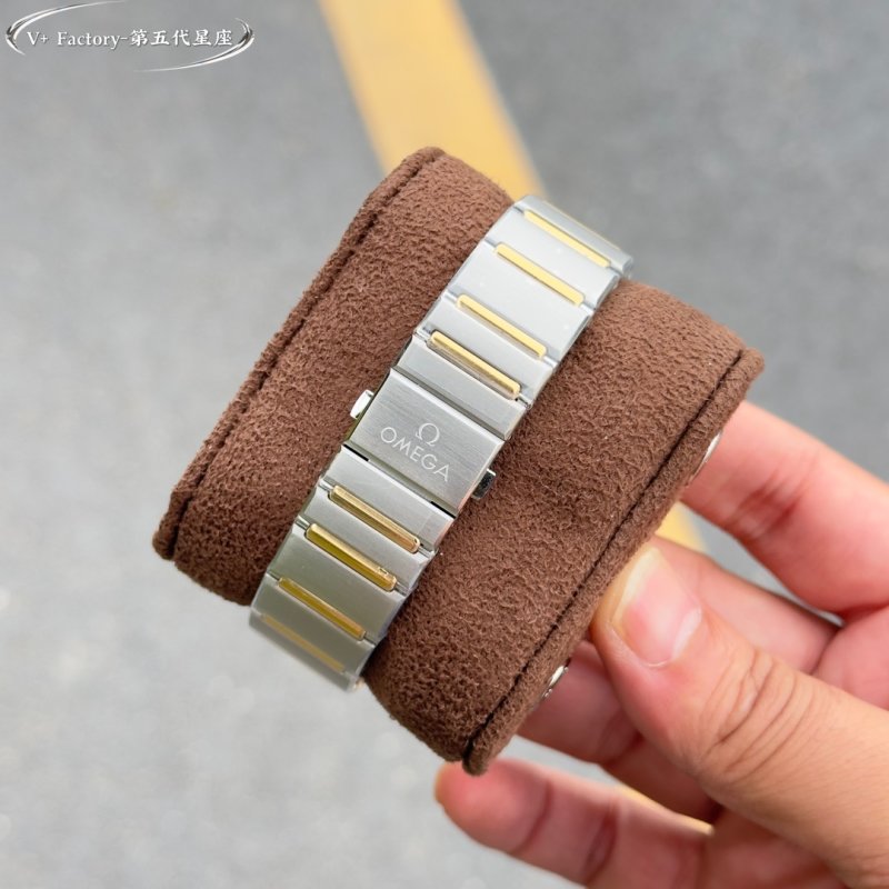 Omega Constellation 41mm Two-Tone Green Dial Watch view
