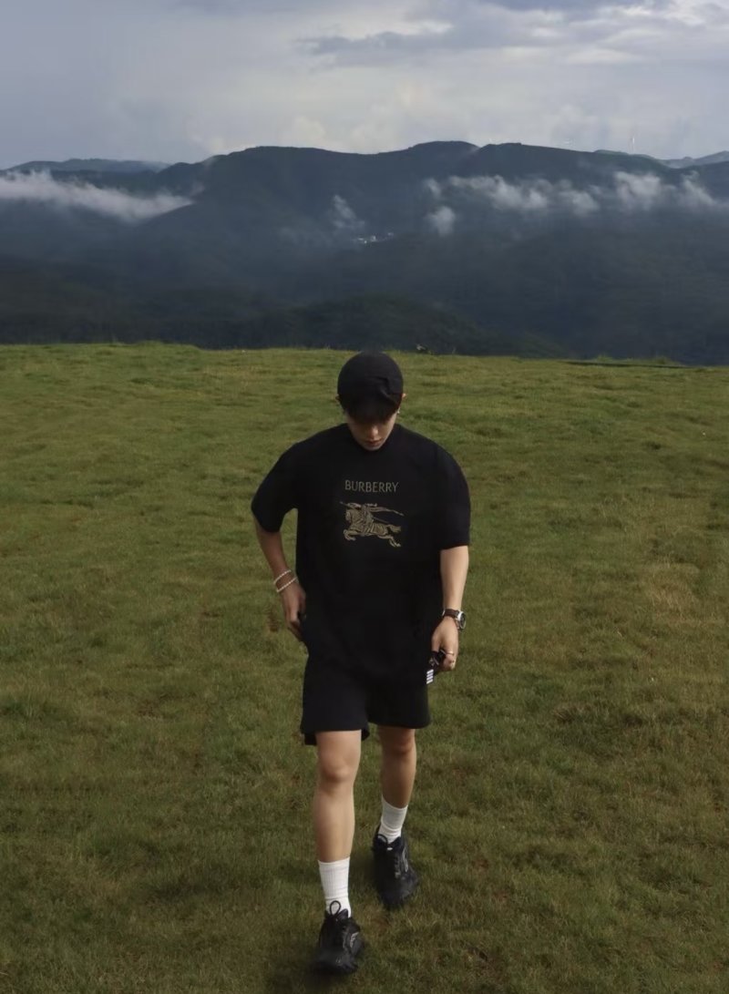 Burberry Black Gold Horse Logo T-Shirt view