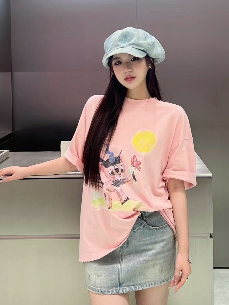 Pink Graphic Print Short Sleeve T-Shirt with Yellow Sun & Character Design
