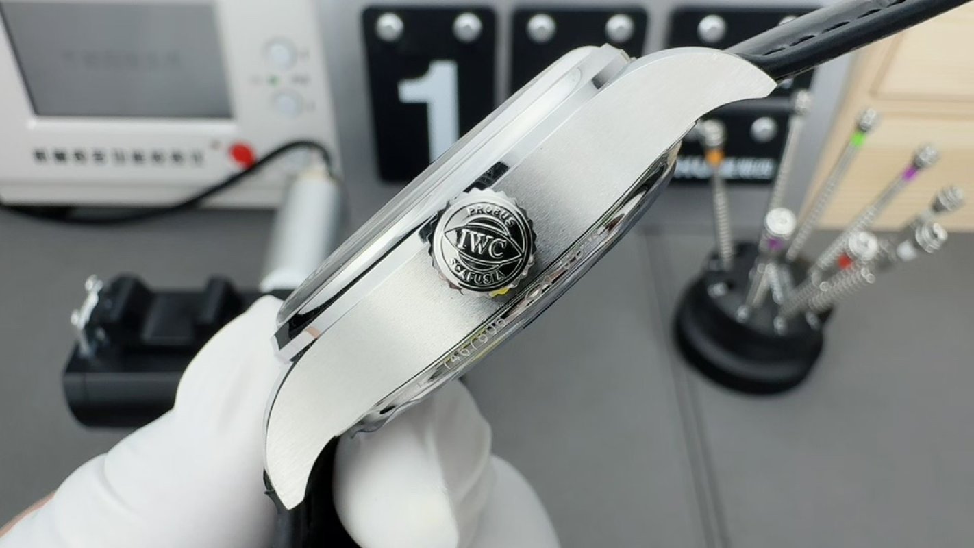 IWC Portugieser Seven Day Automatic 42.4mm Silver Dial view