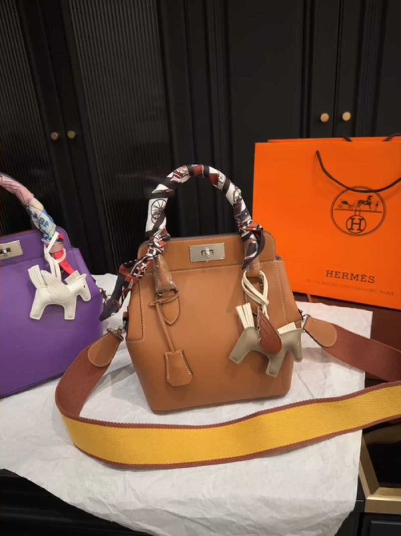 Hermès Kelly Bag Camel with Silk Scarf Handle
