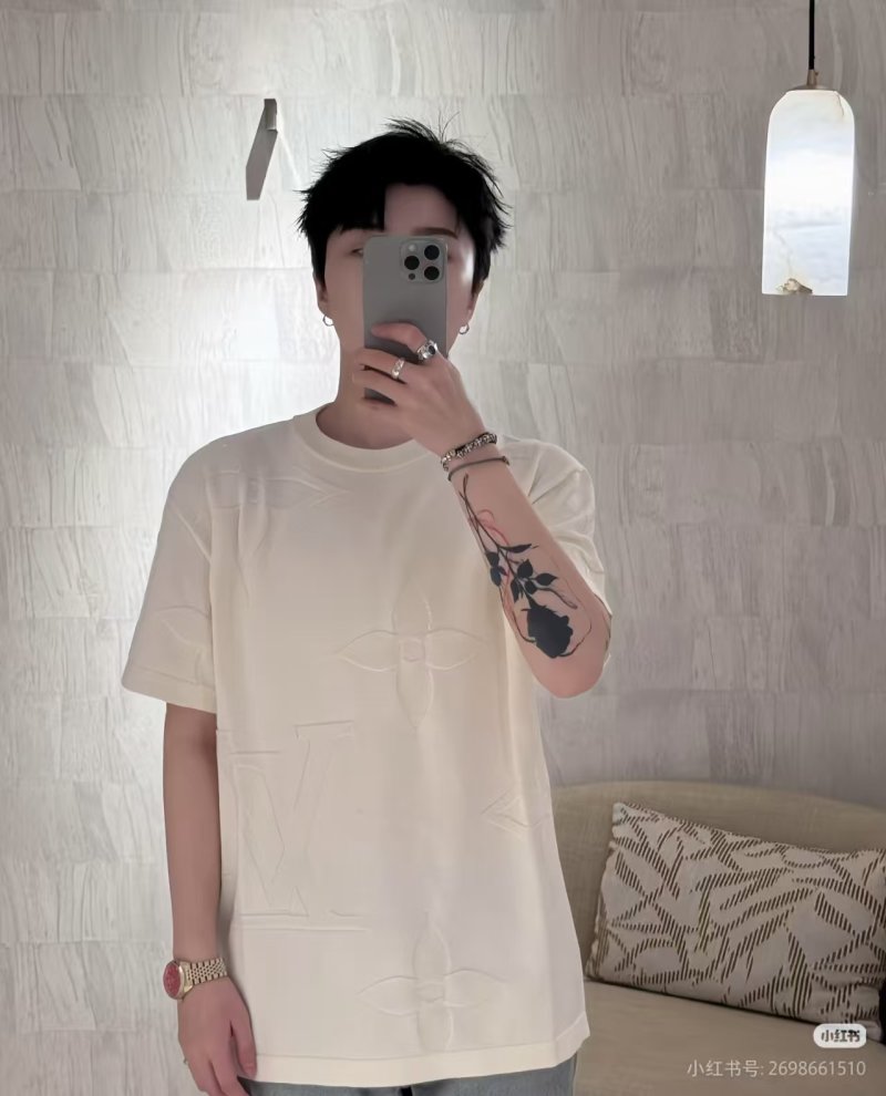 Louis Vuitton Monogram White Short Sleeve T-Shirt view